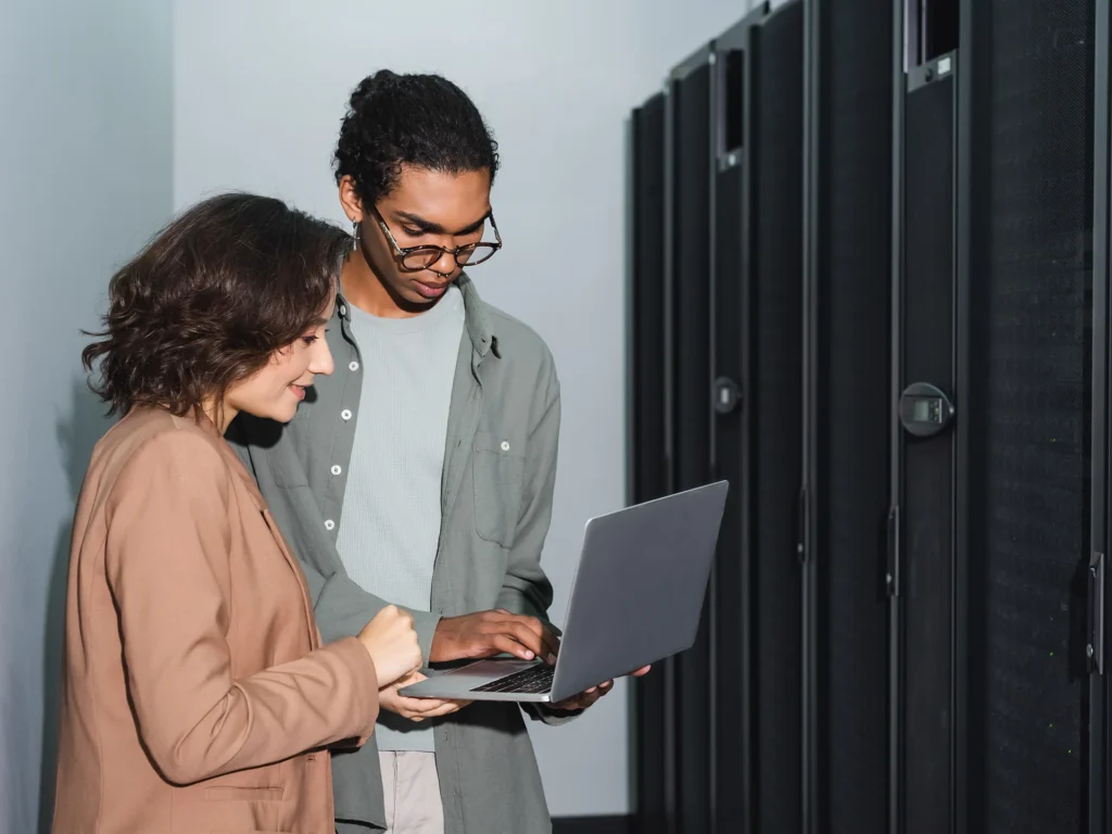 שירותי IT למחשבים - ניהול מערכות מורכבות